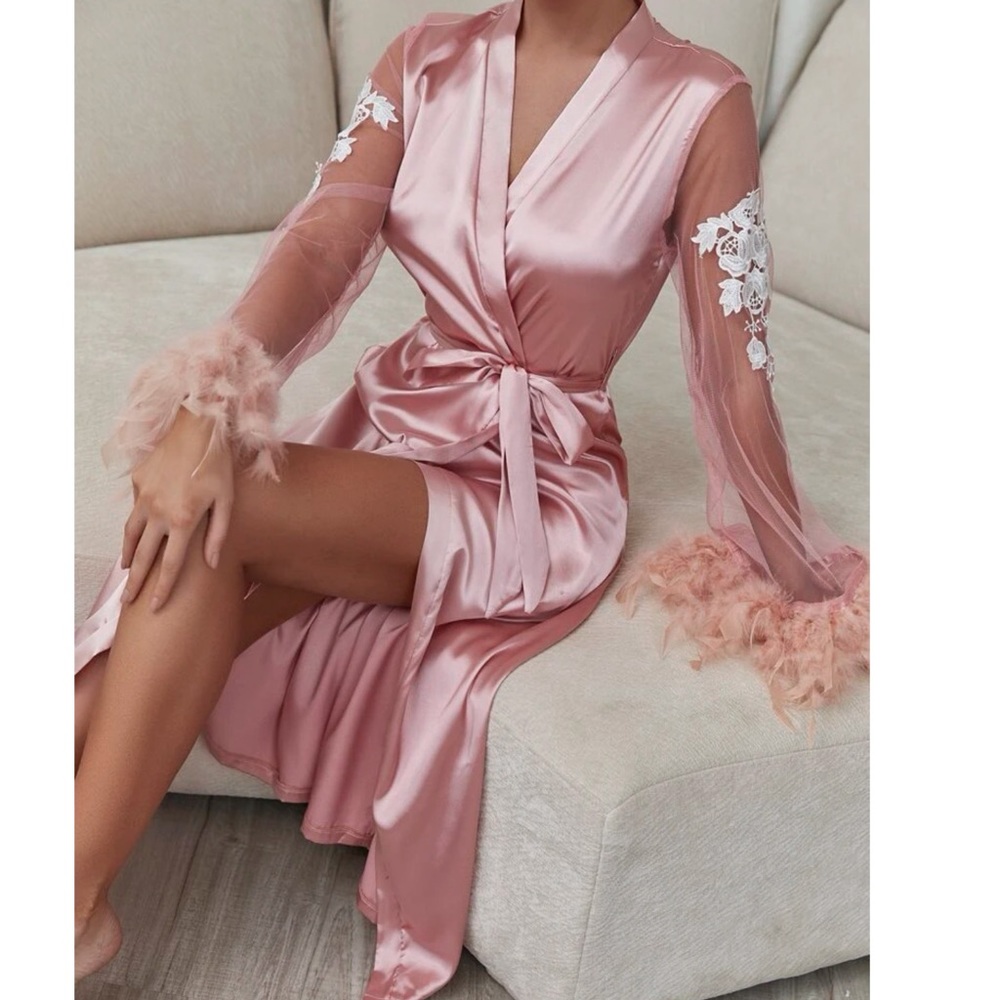 Fuzzy Cuff Sleeve Belted Lace Robe 💎 - Picture 5 of 6
